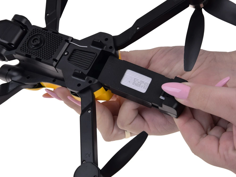 Jokomisiada Drone with camera - remote-controlled quadrocopter + memory card RC0756