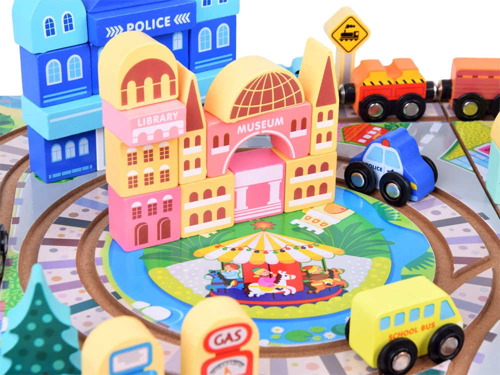 Jokomisiada Medinis traukinio rinkinys „Build a City“ + traukinio lagaminas 89 ZA5374