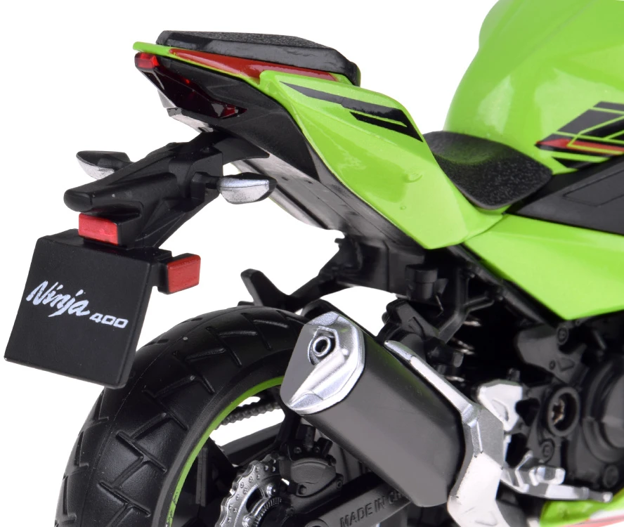 „Jokomisiada“ motociklo modelis „Kawasaki Ninja 400 2023“ – motociklas, mastelis 1:12 ZA5952