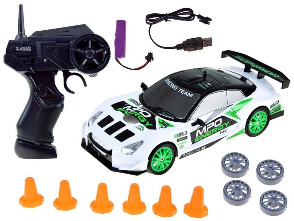 Jokomisiada Nuotoliniu būdu valdomas DRIFT automobilis su kūgiais RC0506