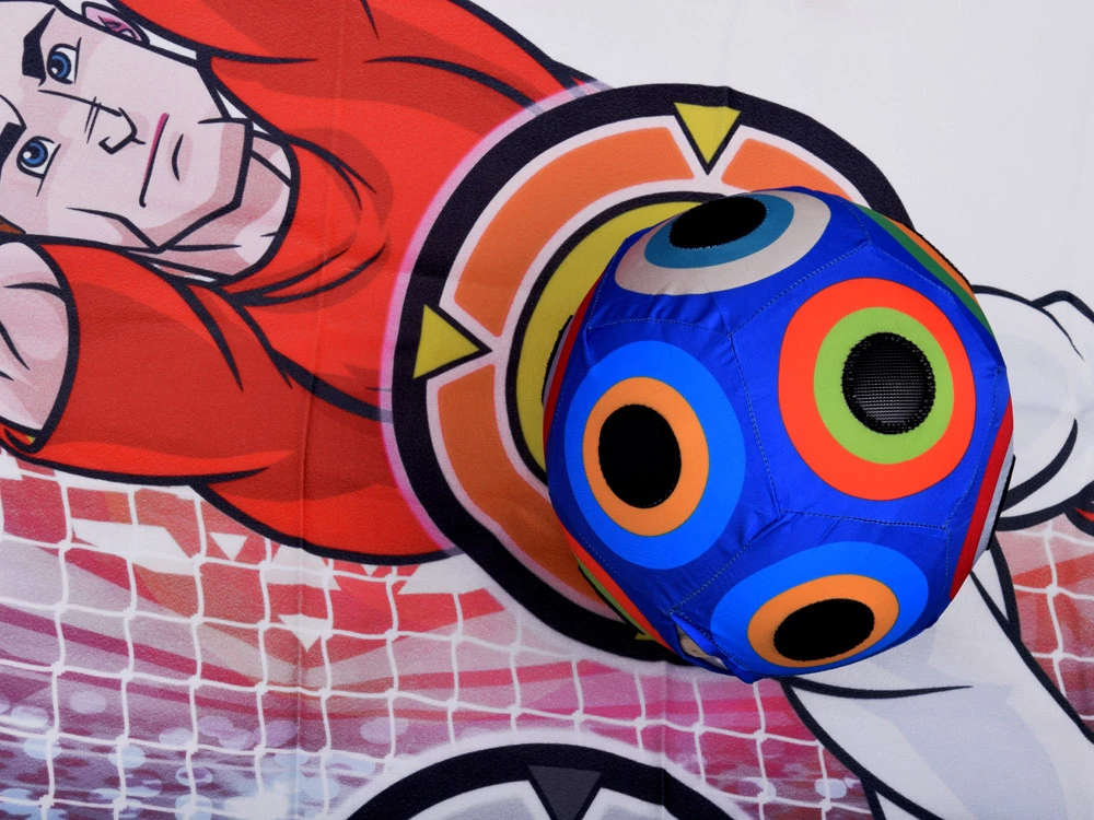 Jokomisiada šaudymo sienos žaidimų rinkinys + šviečiantis futbolo kamuolys ZA5599