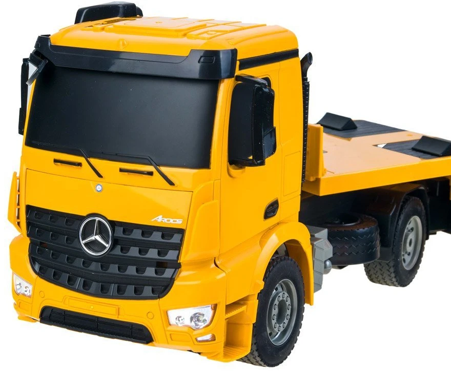 Jokomisiada Automobilis sunkvežimis Mercedes-Benz su pultu
