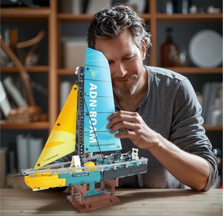 Jokomisiada Techniniai blokai Racing yacht 675 dalių spalvoti blokai ZA5296