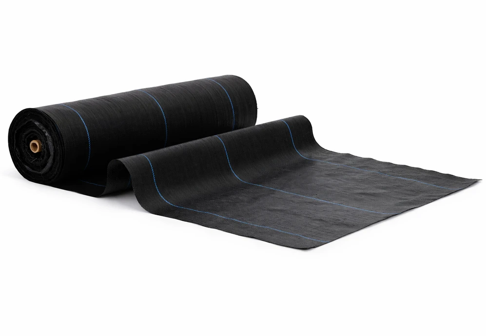 Juoda UV spinduliams atspari agroplėvelė 135 g/m² piktžolių kontrolės danga 0,8×100 m, smeigės, MultiGarden