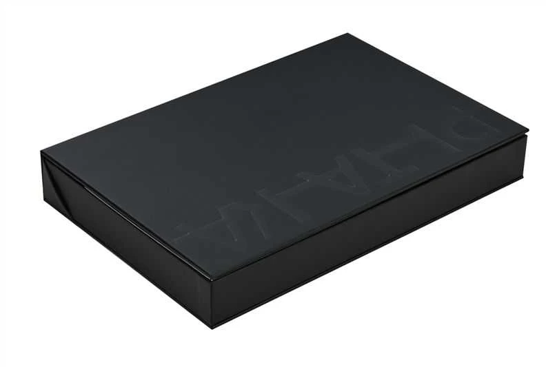 Dėklas Pitaka Gift Box-Classic Juodas Collection – Apple iPhone 17 Pro Max