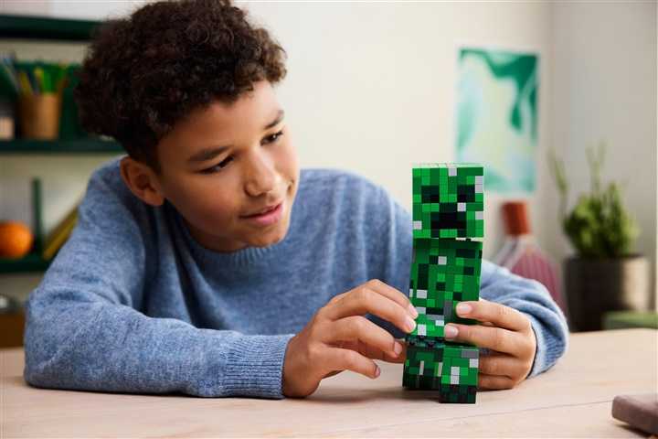 LEGO® Minecraft  Creeper™ (21276)