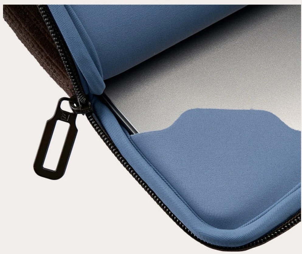 krepšys kompiuteriui Tucano Velluto 2 Sleeve 13″ do MacBook Air / Pro rudos spalvos