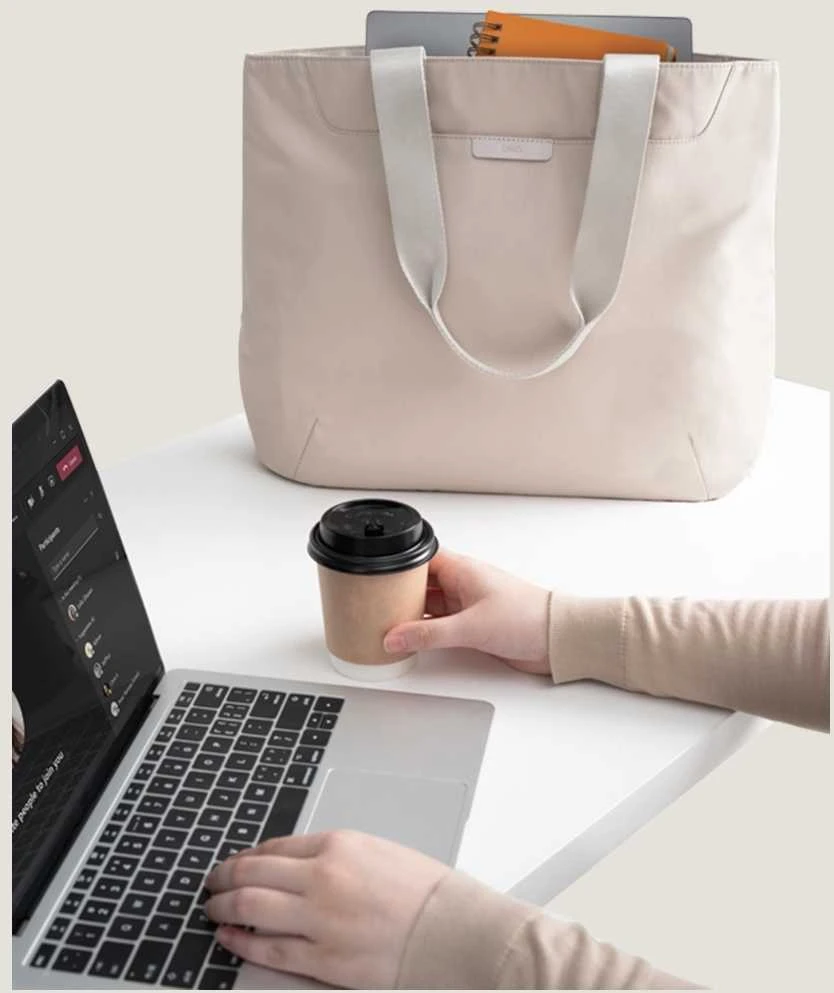 Krepšys UNIQ Arden Tote 16L rožinės spalvos