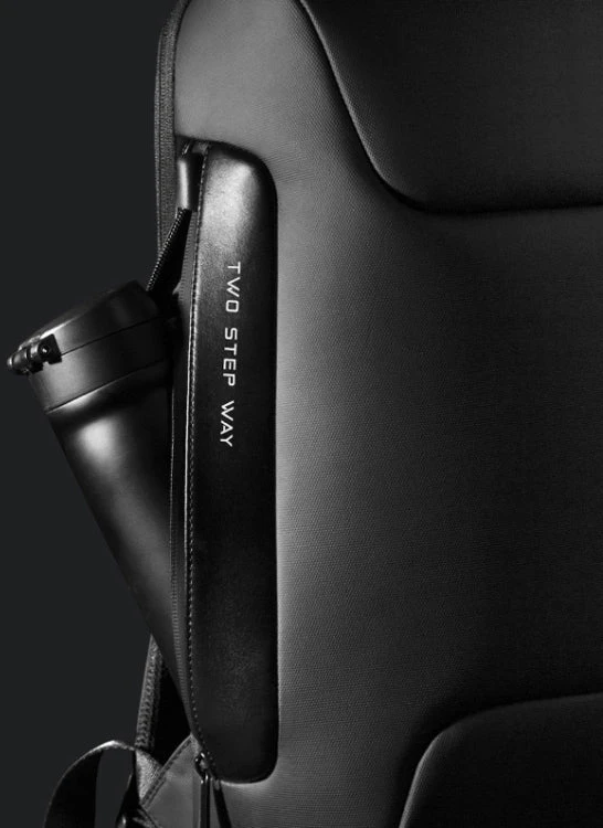 Kuprinė Bange 7216, 15,6″ su USB, pilkos spalvos