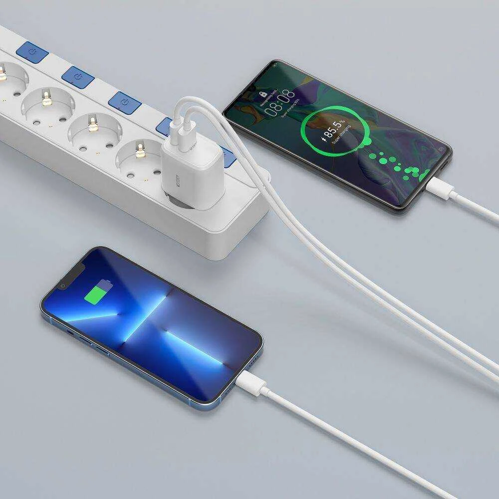 Laidinis įkroviklis 20W USB-C PD + USB QC3.0 + Kabelis 1m USB-C – Lightning Tech-Protect C65W baltos spalvos