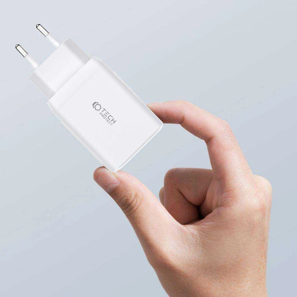 Laidinis įkroviklis 65W 2x USB-C PD + QC3.0 USB Tech-Protect C65W baltos spalvos