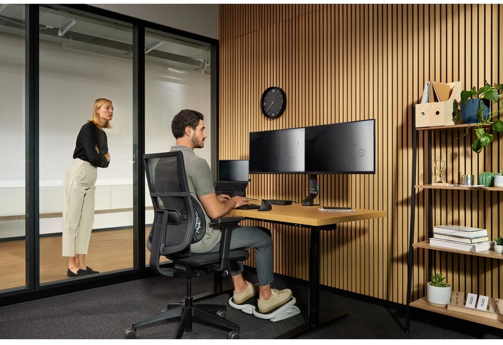 Leitz Kensington SmartFit Nešiojamojo kompiuterio stovas Juoda 43,2 cm (17")