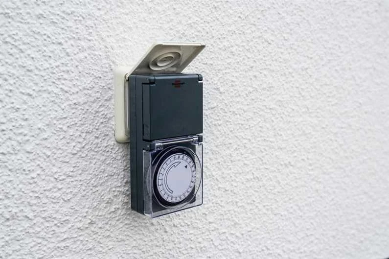 Laikmatis Brennenstuhl 1506460 MZ44, 24h IP44, pilkas