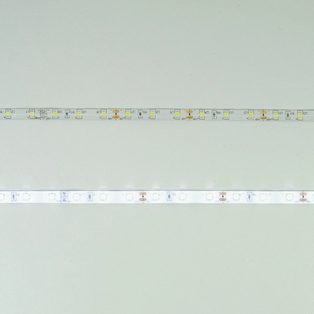 LED juosta PNI 2835W, šaltai balta, IP20, silikoninė, 5 metrų ilgio, jutiklinis mygtukas, maitinimo šaltinis 230V, reguliuojamo ryškumo, 300 LED 2835