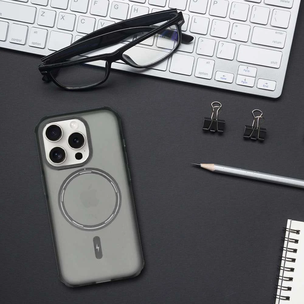 Liavec Smooth Feeling Magsafe dėklas skirtas Apple iPhone 15 Plus juodos spalvos