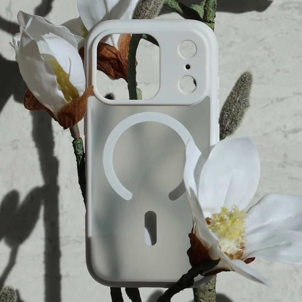 Liavec Soft dėklas skirtas iPhone 17 Pro baltos spalvos