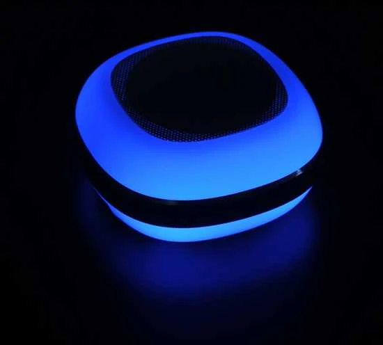 Fusion Accessories MAGIC TEL1 nešiojama kolonėlė su Buetooth, Radija ir spalvotomis LED šviesomis