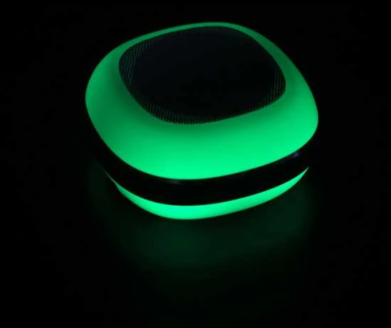 Fusion Accessories MAGIC TEL1 nešiojama kolonėlė su Buetooth, Radija ir spalvotomis LED šviesomis