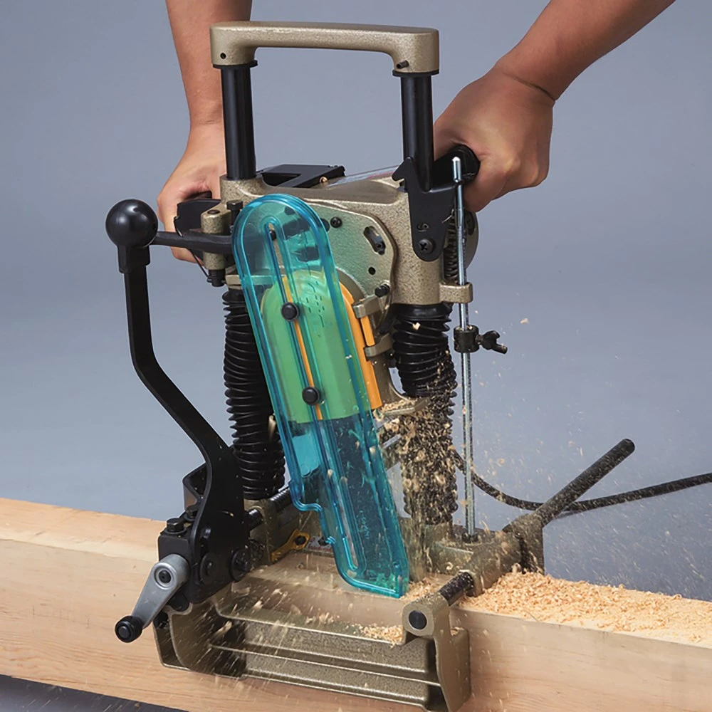 Makita Grandininė skobimo mašina 7104L