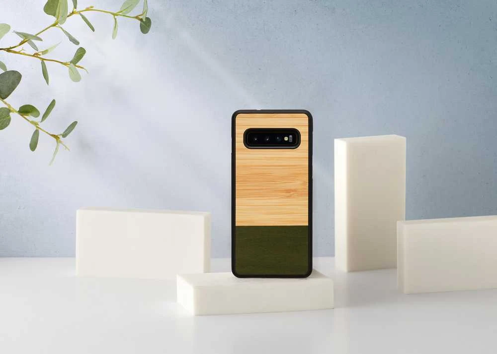 MAN&WOOD SmartPhone dėklas Galaxy S10 bamboo skirtasest juodos spalvos