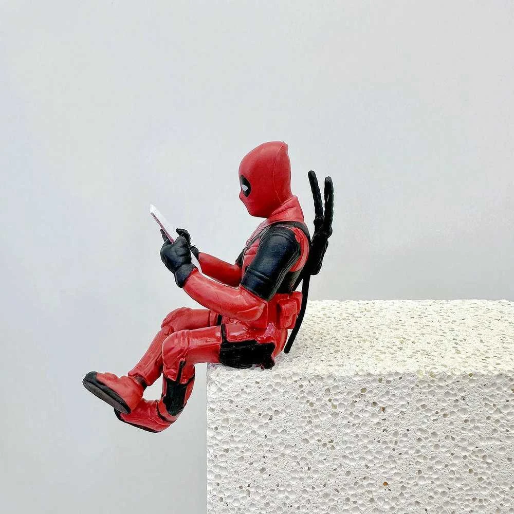 Marvel Deadpool mini figūrėlė skaitantis Deadpoolas Nr.3