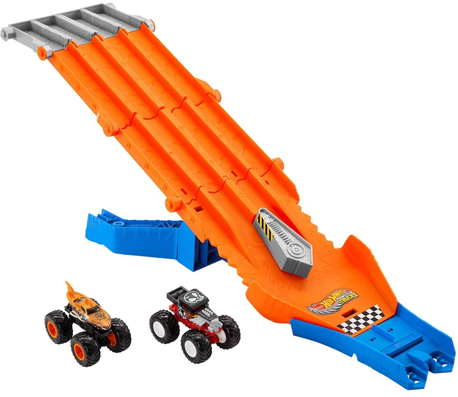 „Hot Wheels“ monstrų sunkvežimio dviejų automobilių griovimo lenktynės