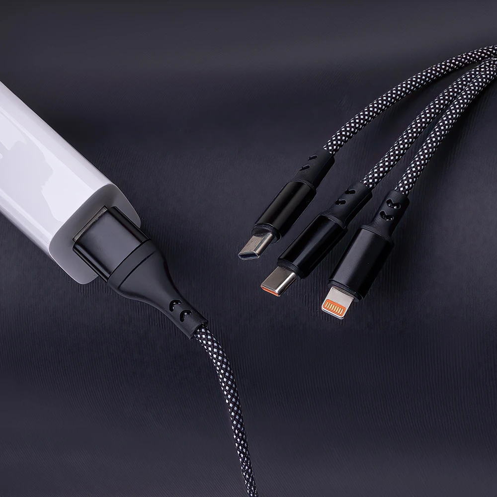 Maxlife ALLin1 laidas USB + USB-C – Lightning + 2x USB-C 1,0 m 66W juodas