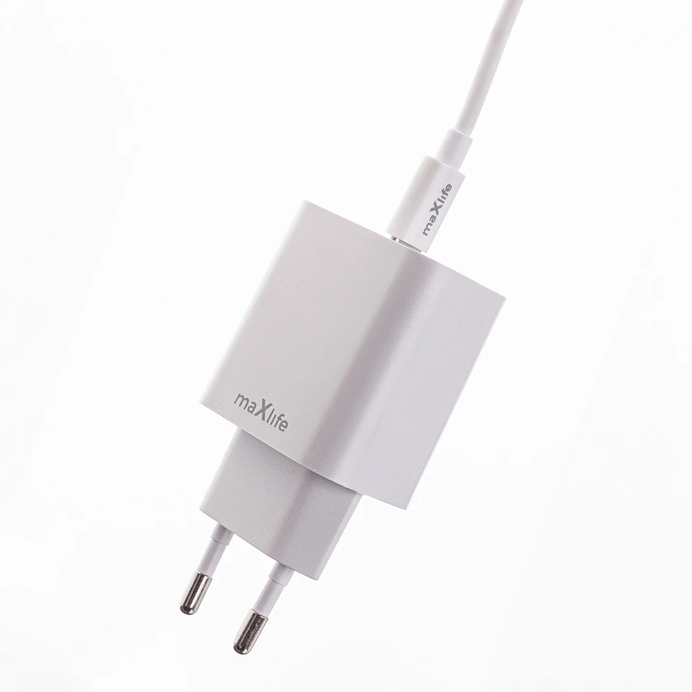 Maxlife MXTC-06-30AC PD QC įkroviklis 1x USB-C 1x USB 30W baltas + USB-C – USB-C laidas 60W