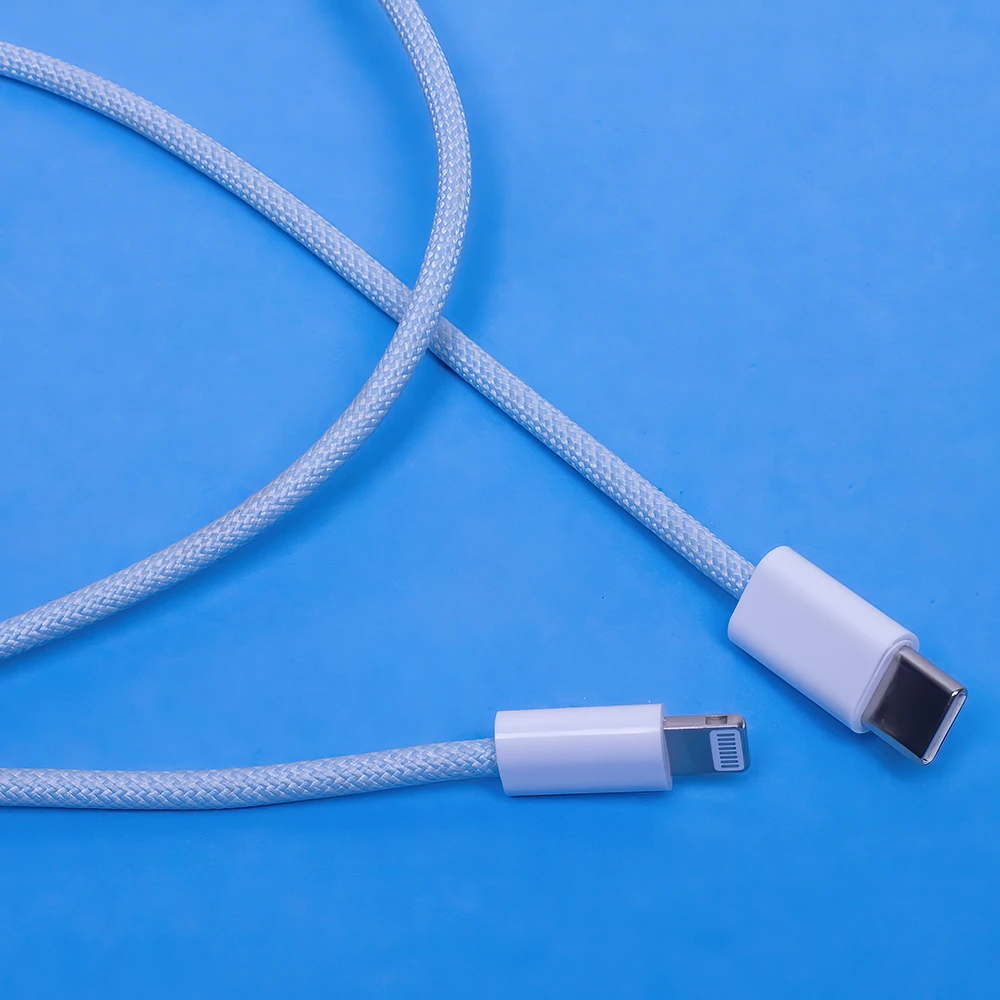 Maxlife MXUC-06 laidas USB-C – Lightning 1,0 m 20W mėlynas nailoninis