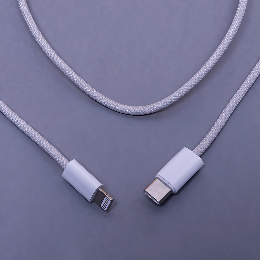 Maxlife MXUC-06 laidas USB-C – Lightning 1,0 m 20W pilkas nailoninis
