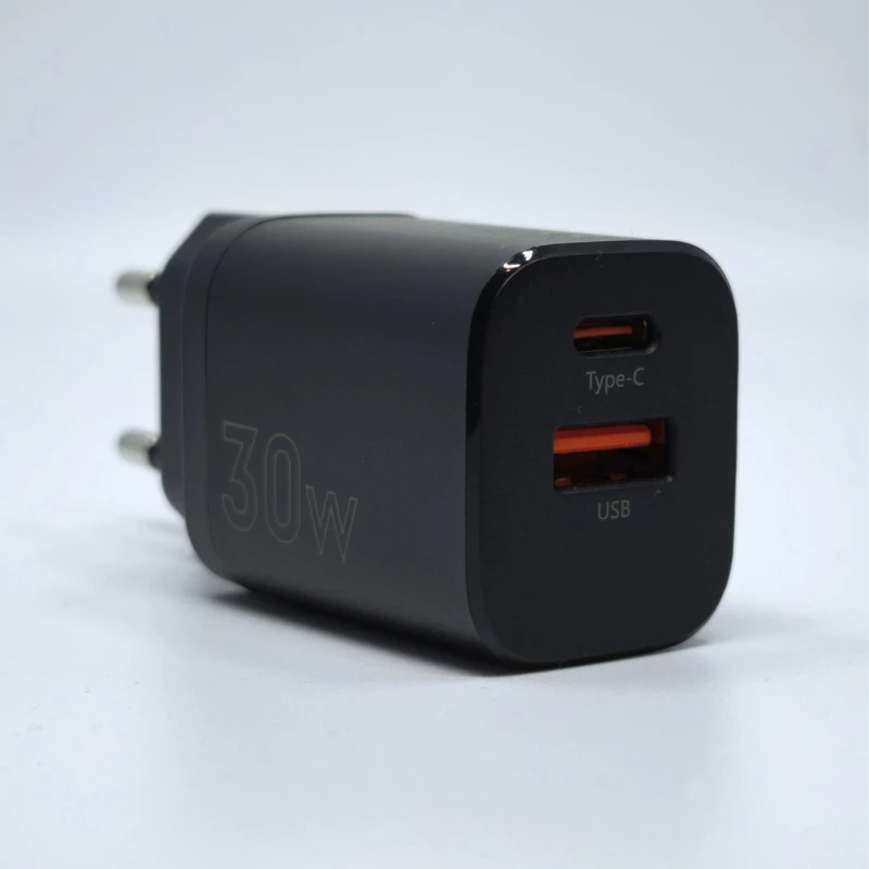 Maxximus SIENINIS ĮKROVIKLIS MX CARBON 30W PD+QC USB-A+C Juodas