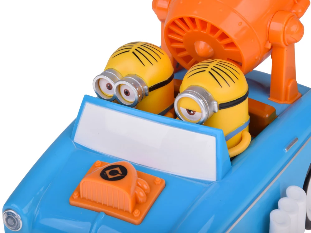 Anek Minions Minionai veiksme! Interaktyvus automobilis, kuris vairuoja, kalba, šviečia ir pučia orą ZA5940
