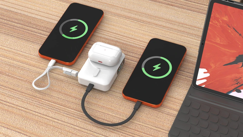Nezatříděno Mobile Origin 10000 mAh Qi2 TFT Ekranas Semi-solid PowerBank PB19 – USB-C Cable Baltas