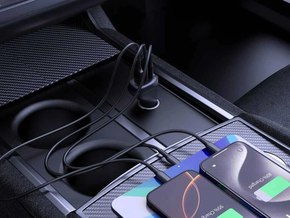 Mobile Origin 100 W automobilinis įkroviklis CA25 - 2x USB-C + USB-A