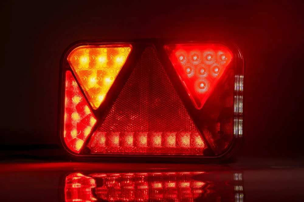 Myk Auto LED Galinis žibintas kairės pusės