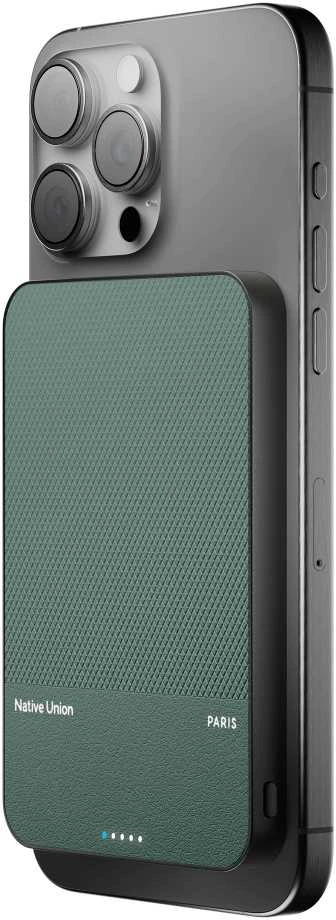 „Native Union (Re)Classic Qi2“ išorinė baterija – 5000 mAh magnetinė išorinė baterija, suderinama su „MagSafe“ ir „Qi2“, 15 cm USB-C – pridedamas USB-C laidas (žalios spalvos)