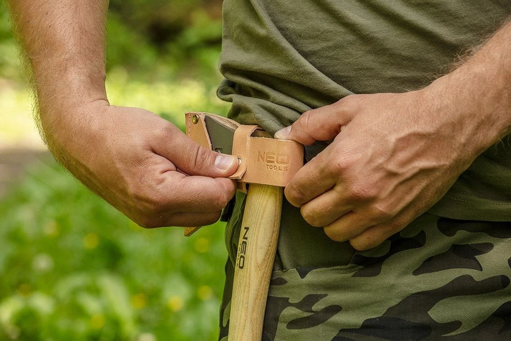 Neo Tools Toporek „Bushcraft“ kirvukas dėkle 400G