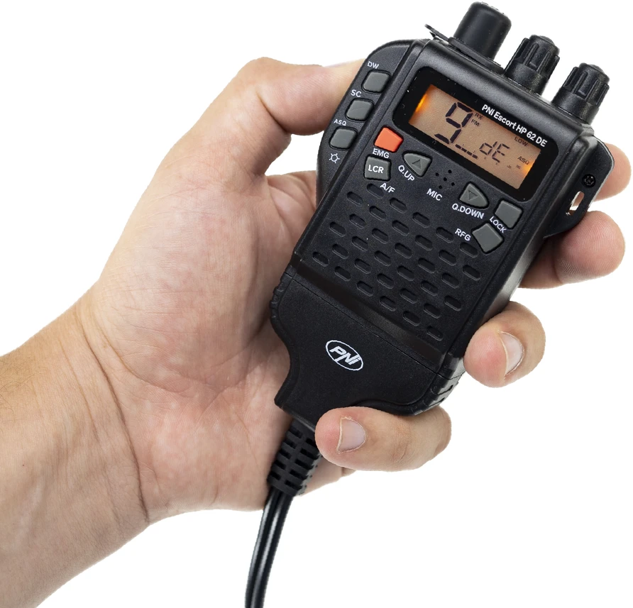 Nešiojama CB radijo stotelė PNI Escort HP 62DE vokiška versija, daugiastandartė, 4W, 12V, AM-FM, 5 lygių reguliuojamas ASQ, 9 lygių RF Gain, Dual Watch, Scan, Lock