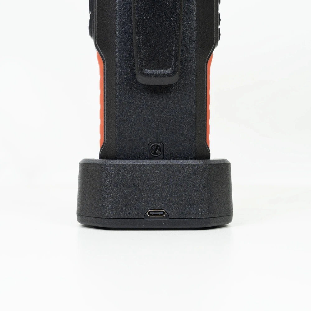Nešiojama CB radijo stotelė PNI Escort HP 102 multi standard, 4W, 12V, AM-FM, NRC, Dual Watch, Roger Beep, reguliuojamas ASQ SQ, VOX