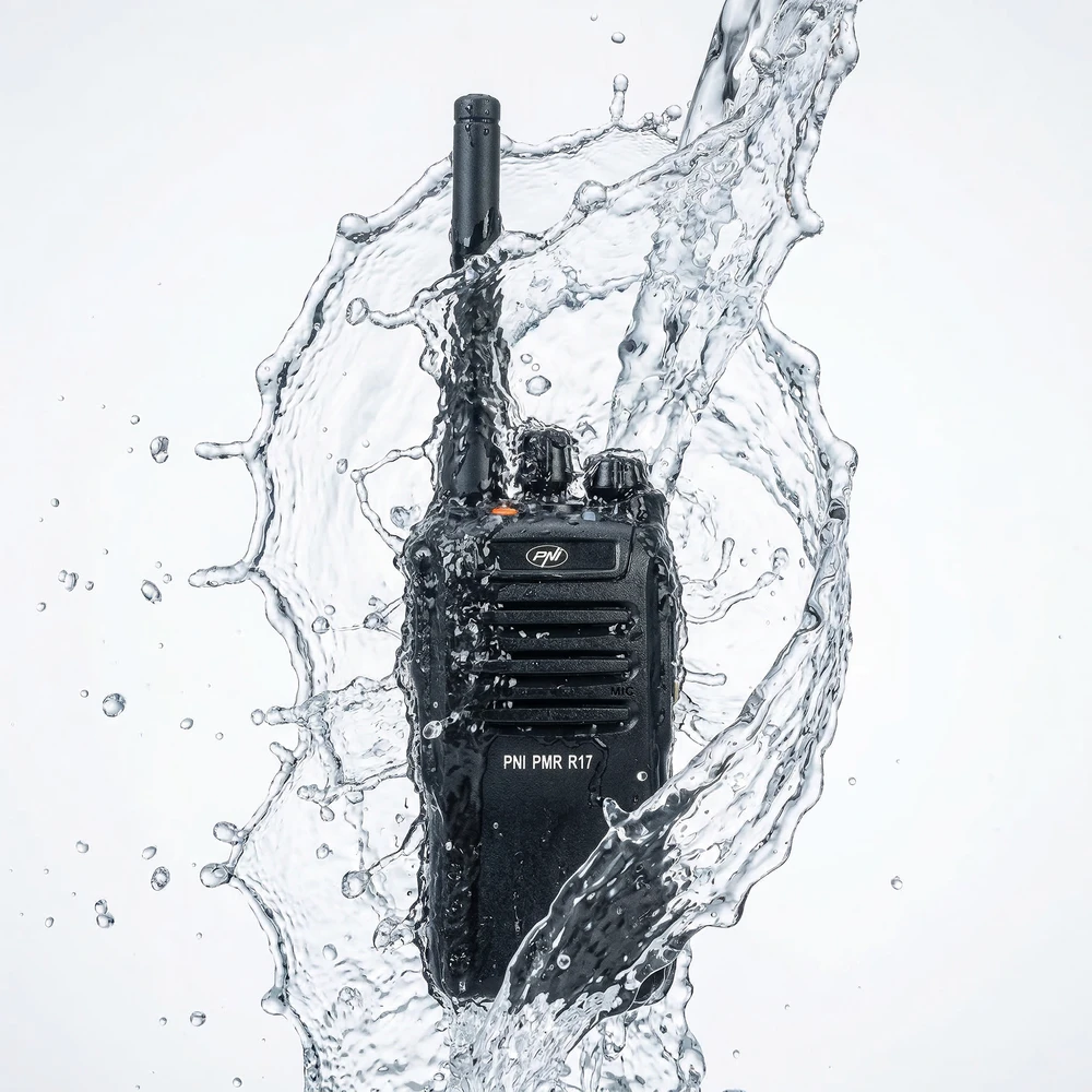 Nešiojama radijo stotelė PNI PMR R17 446MHz, 0.5W, 16 PMR kanalų ir 50 CTCSS bei 104 DCS tonų, FM radijas, programuojama, atspari vandeniui IP68, 2200 mAh baterija