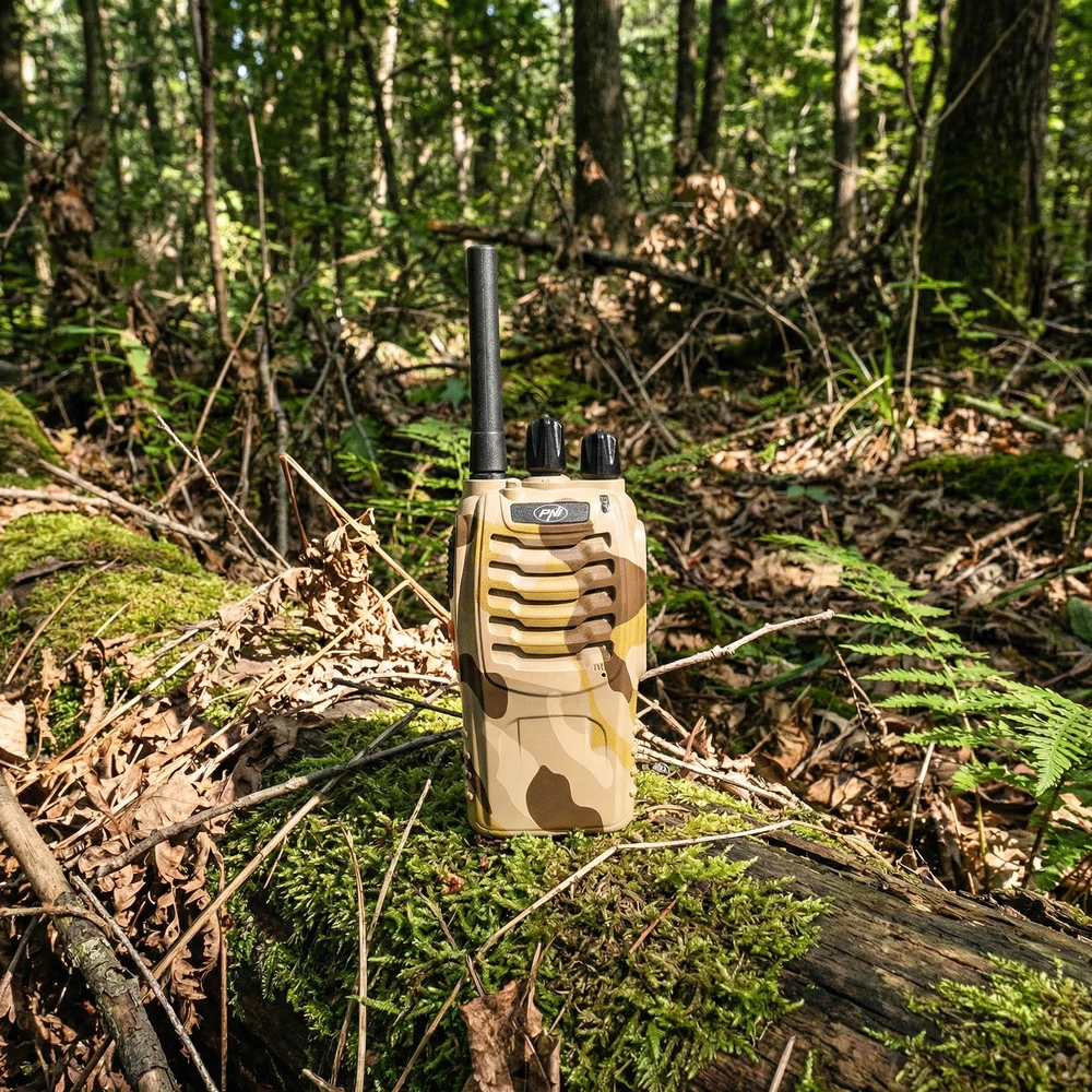 Nešiojama radijo stotelė PNI PMR R40 Camo, 2 vnt. komplektas, 0,5 W, 16 programuojamų kanalų, 16 PMR ir 50 CTCSS bei 104 DCS tonų, ASQ, TOT, monitorius, programuojama, 1200 mAh baterijos, įkrovikliai ir ausinės komplekte