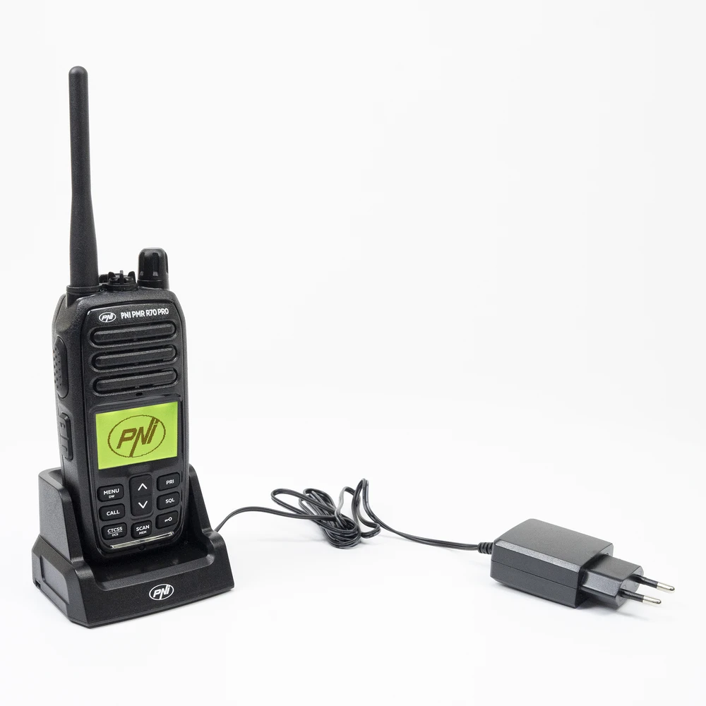 Nešiojama radijo stotelė PNI PMR R70 PRO 446MHz, 0.5W, 99 kanalai, 16 PMR ir 50 CTCSS bei 104 DCS tonai, IP67