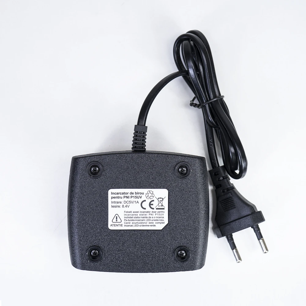 Nešiojama VHF / UHF radijo stotelė PNI P15UV dviejų dažnių, 144-146MHz / 430-440Mhz, 999 kanalų, su 1500 mAh baterija