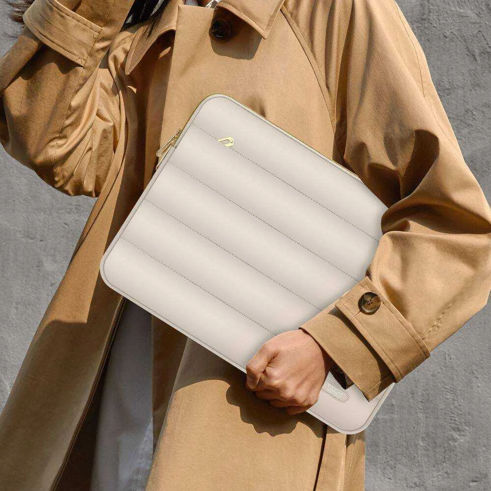 Nešiojamo kompiuterio dėklas 13″ – 14″ Tech-Protect Puffy sand