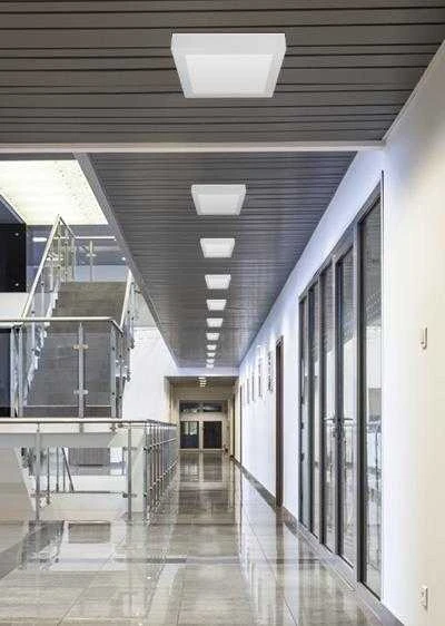 Lubinis šviestuvas TOPE Paviršinis kvadratinis LED šviestuvas "MODENA" 22W-4000K