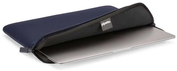 Pipetto Classic Fit dėklas V2, tamsiai mėlynos spalvos – MacBook 13/14
