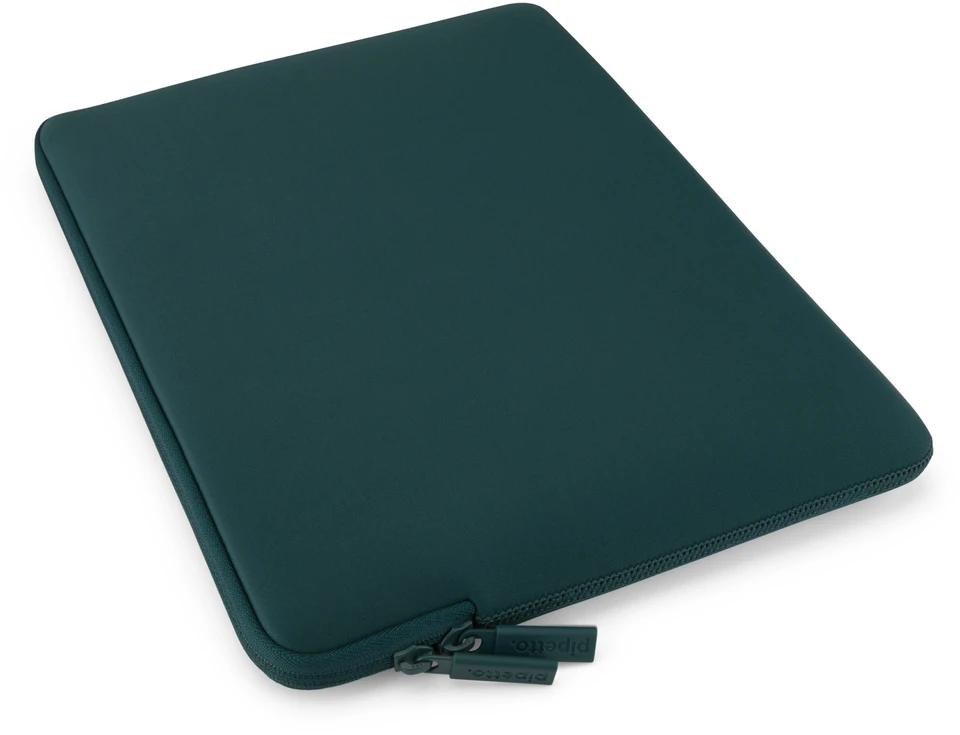 „Pipetto Classic Fit“ dėklas, tamsiai žalsvai mėlynas – „Apple MacBook Neo 13“ (A18 Pro)