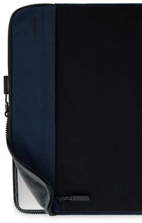 Pipetto Expand dėklas, tamsiai mėlynos spalvos – MacBook Pro 14/Air 13.6