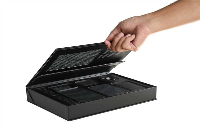 Dėklas Pitaka Gift Box-Classic Juodas Collection – Apple iPhone 17 Pro