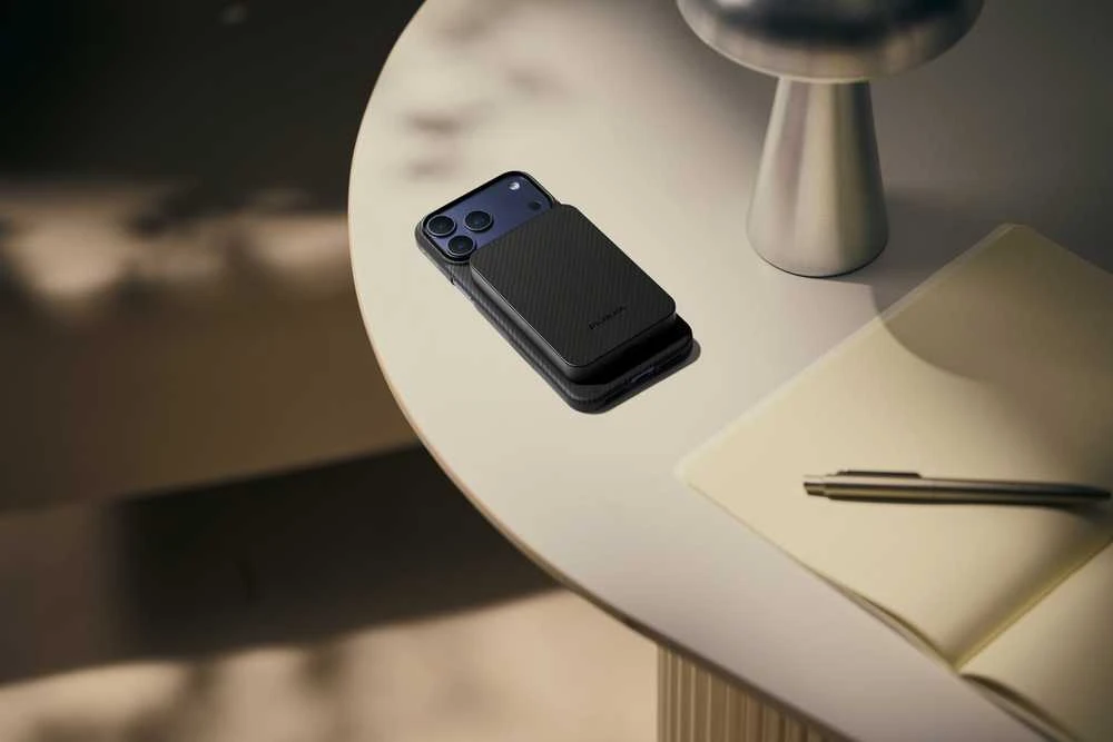 Pitaka išorinis akumuliatorius Qi2, 10 000 mAh, juoda/pilka
